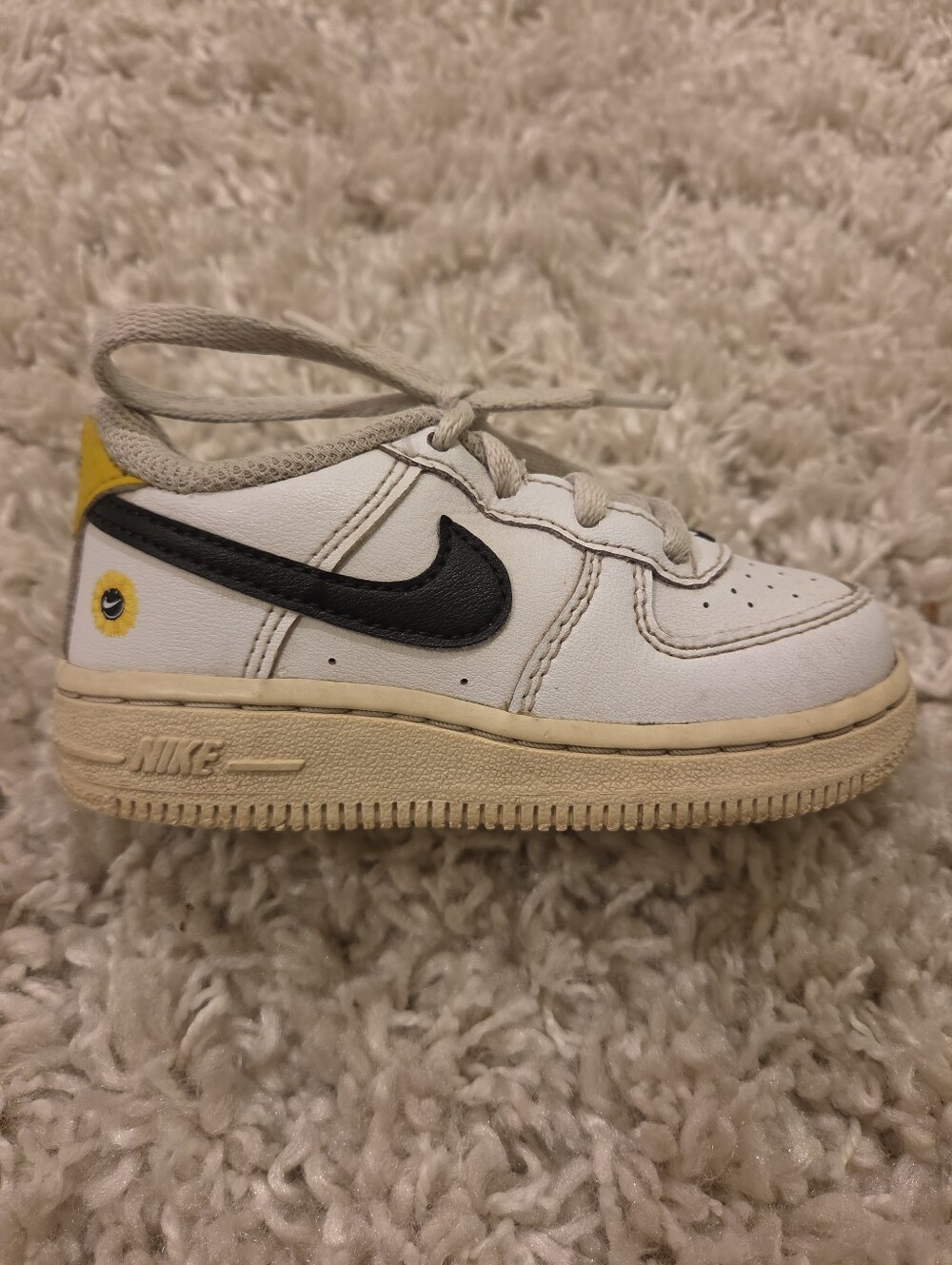 Nike Air Force 1 LV8 Toddler 7C (Have a Nike Day).